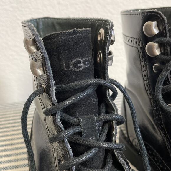 UGG Little Girls Black Patent Leather and Suede Chadwick Lace-Up Wingtip Boots - Picture 7 of 13